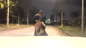 Hành trình dụ bạn gái dâm chơi public phần 1